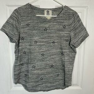 Lili’s Closet Anthropologie Embroidered Star Tee Shirt Gray Womens Size Medium